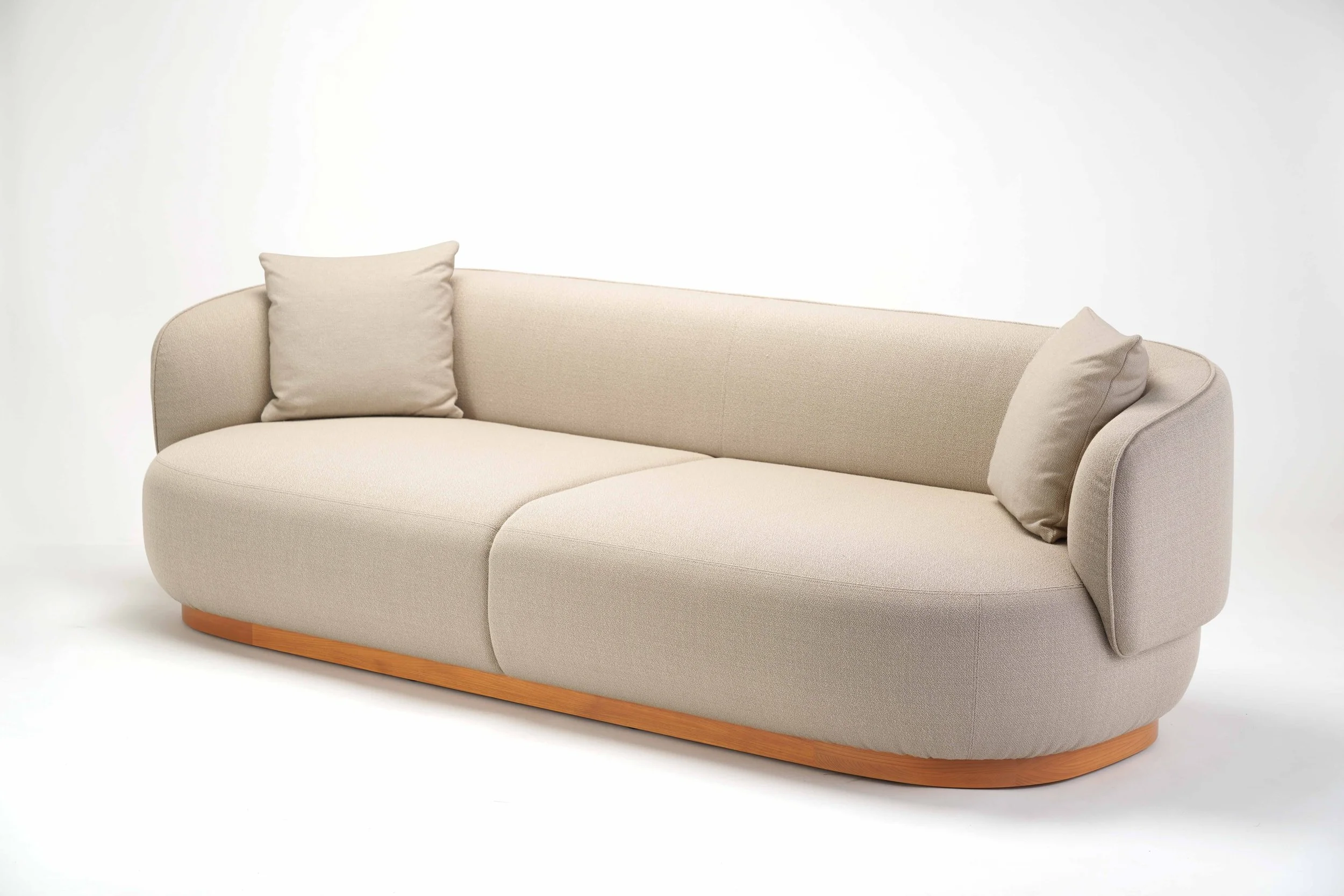 Ken Nishiwake　ソファ The A-S02 Sofa by Keiji Ashizawa for Karimoku Case — GESTALT NEW YORK